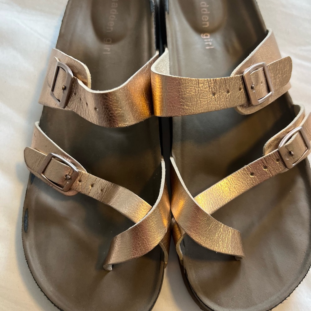 Steve Madden Rose Gold Sandals Size 10